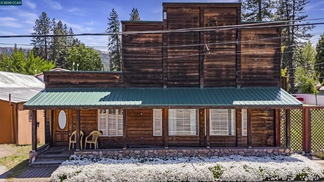 2266 E Main Street, Quincy CA: https://media.crmls.org/mediaz/58f4a1a0-1b97-4506-b114-ecd8c77c4615.jpg