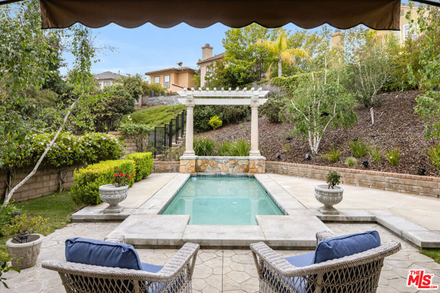 26841 Greenleaf Court, Valencia CA: https://media.crmls.org/mediaz/58f52bfd-cd3a-4ff0-ad86-8f3c1ac08b6c.jpg