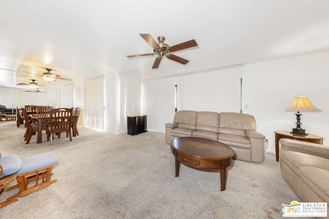 68541 Calle Alcazar, Cathedral City CA: https://media.crmls.org/mediaz/58f53af5-5429-42c2-a675-b05940ac2d1c.jpg