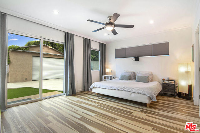 441 W Ellis Avenue, Inglewood CA: https://media.crmls.org/mediaz/58f740f2-b266-4b4f-975e-ca2a416e31fc.jpg