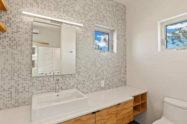 8744 Star Lane, Joshua Tree CA: https://media.crmls.org/mediaz/58f7e5ef-9d8b-4f40-b914-9ce3d9b9d098.jpg