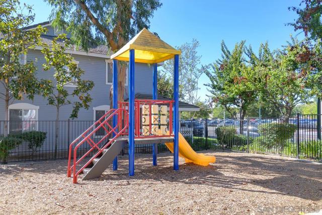 13975 Midland Rd, Poway CA: https://media.crmls.org/mediaz/58f7f031-dd38-4766-8268-523a6fdd3e98.jpg
