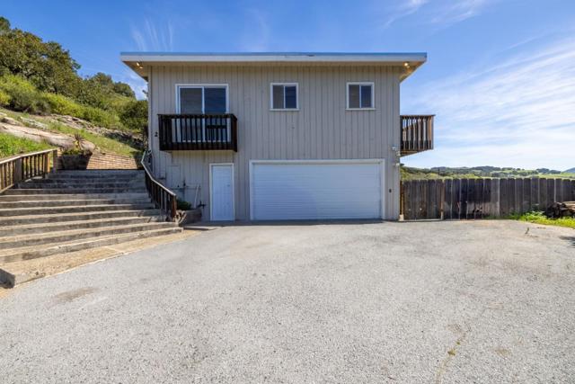233 Vista Verde, Carmel Valley CA: https://media.crmls.org/mediaz/58f8af96-b570-48cd-8206-22b2c7d41a94.jpg