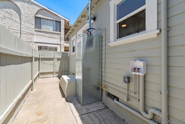 4114 39th St, San Diego, California 92105, ,Multi-Family,For Sale,39th St,240011504SD