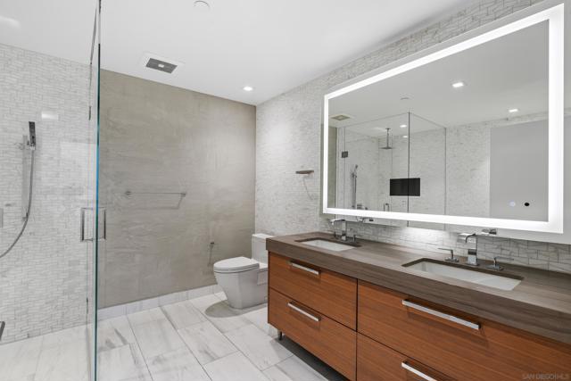 888 W E Street, San Diego CA: https://media.crmls.org/mediaz/58f977a0-e107-4e4f-a5bd-e8a52105ee51.jpg