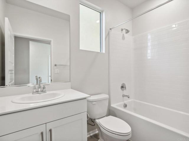 Detail Gallery Image 15 of 15 For 19417 Brush Creek Way, Lake Elsinore,  CA 92532 - 4 Beds | 3 Baths