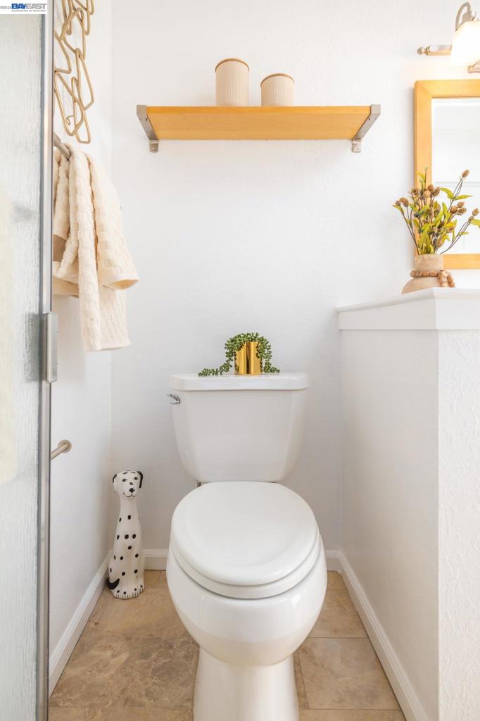 https://media.crmls.org/mediaz/58fb32db-6b10-4319-b3ef-46d300552922.jpg?preset=X-Large
