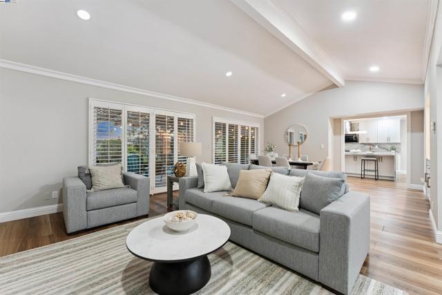 553 Saint George Rd, Danville CA: https://media.crmls.org/mediaz/58fc505d-86b3-411e-80ad-cfe40dcee394.jpg