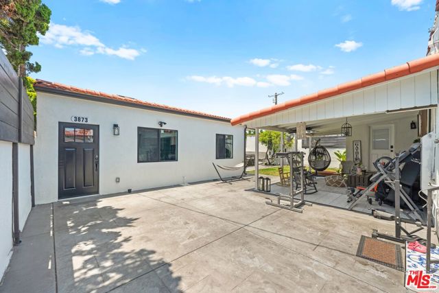 3871 Roxton Avenue, Los Angeles CA: https://media.crmls.org/mediaz/58fc79e3-12d6-467c-8e0d-4b4c2dc2a184.jpg