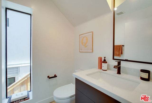 1653 N Bruce Court, Los Angeles CA: https://media.crmls.org/mediaz/58fd179e-68f8-4408-96d4-bfda7cb1d2f5.jpg