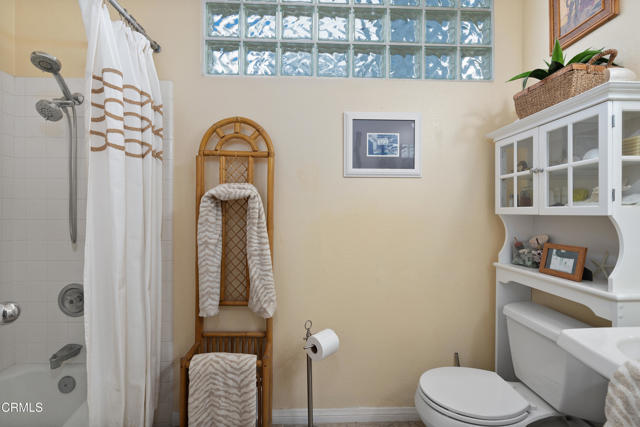 Detail Gallery Image 28 of 71 For 2127 Bermuda Dunes Pl, Oxnard,  CA 93036 - 2 Beds | 2 Baths