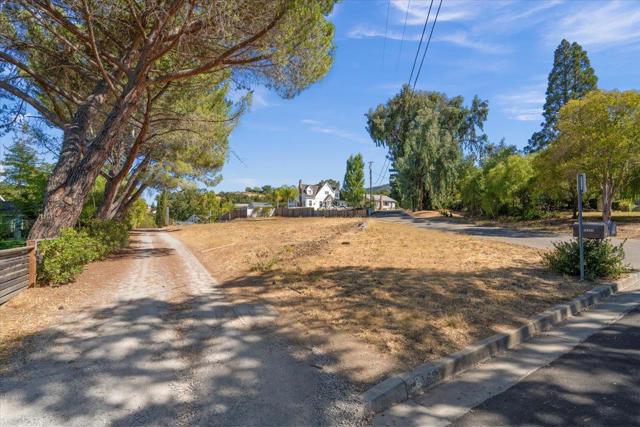 0 Bonnie Lane, Los Gatos CA: https://media.crmls.org/mediaz/58feb601-dfea-4502-b2c9-d47360434859.jpg