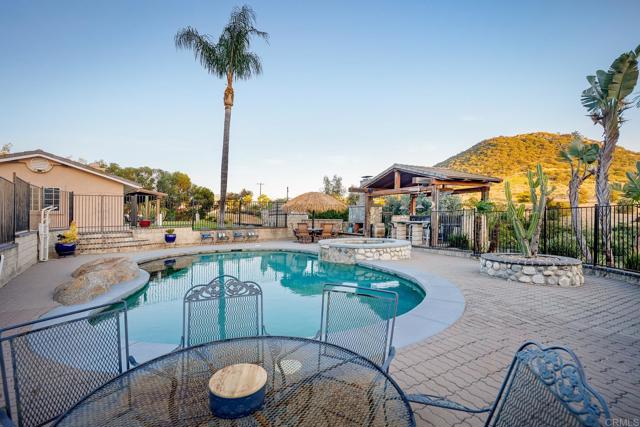 Detail Gallery Image 31 of 40 For 15420 Sierra Grande, Valley Center,  CA 92082 - 4 Beds | 3 Baths