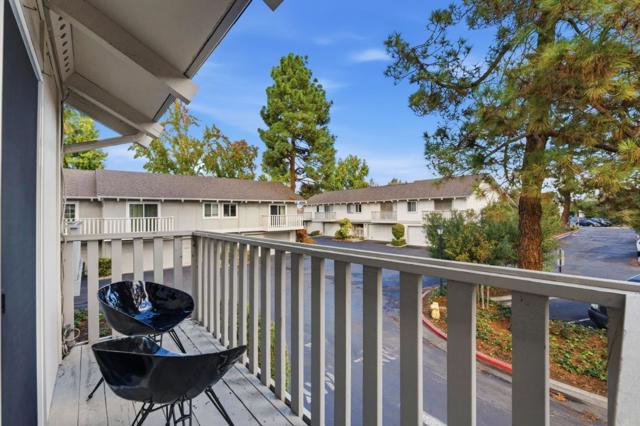 10969 Northshore Square, Cupertino CA: https://media.crmls.org/mediaz/58ff4fe0-1186-4c8f-b6af-6465d1b20670.jpg