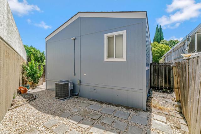 900 Golden Wheel Park Drive, San Jose CA: https://media.crmls.org/mediaz/58ffd3ed-19f1-43ec-b5ad-d865db1c8aec.jpg