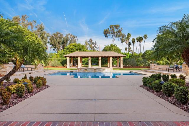 Detail Gallery Image 31 of 74 For 14323 Rancho Santa Fe Lakes Dr, Rancho Santa Fe,  CA 92067 - 5 Beds | 4/1 Baths