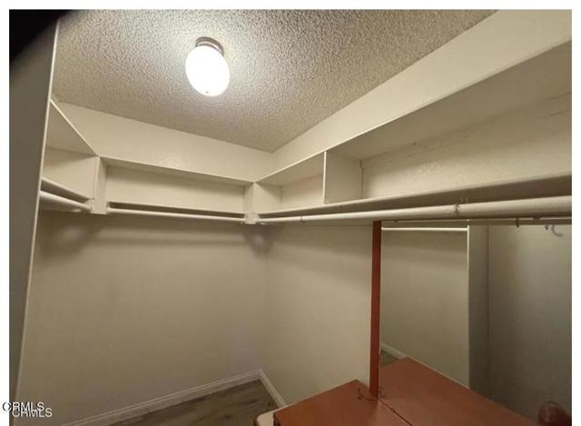 Detail Gallery Image 9 of 13 For 18534 Symeron Rd, Apple Valley,  CA 92307 - 3 Beds | 2 Baths