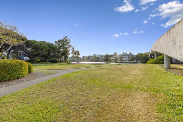 986 Governors Bay Drive, Redwood City CA: https://media.crmls.org/mediaz/59008a09-a62d-456b-80ea-967023aed1ef.jpg
