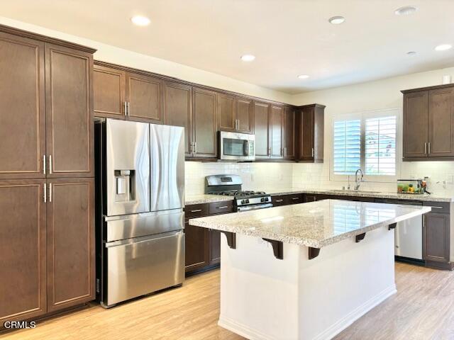 561 Whalen Way, Oxnard CA: https://media.crmls.org/mediaz/59017250-f6cc-4c56-b700-de9793738d4c.jpg