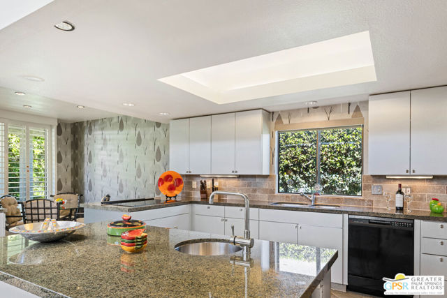 2181 S Toledo Avenue, Palm Springs, CA 92264