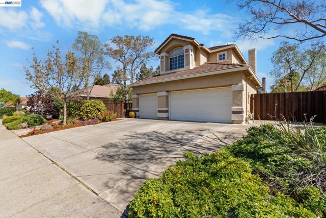 Image 1 of 40 For 912 Loyola Way