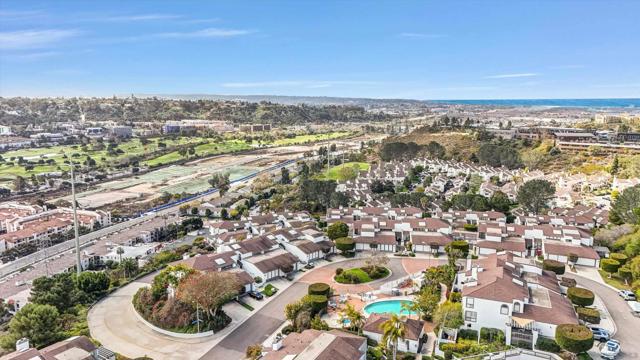 6745 Fashion Hills Blvd., San Diego, California 92111, 3 Bedrooms Bedrooms, ,2 BathroomsBathrooms,Condominium,For Sale,Fashion Hills Blvd.,240027666SD