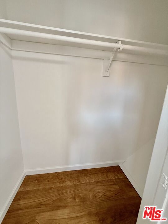 882 Victor Avenue, Inglewood CA: https://media.crmls.org/mediaz/59025673-d683-4667-ba32-9d3d7c662751.jpg