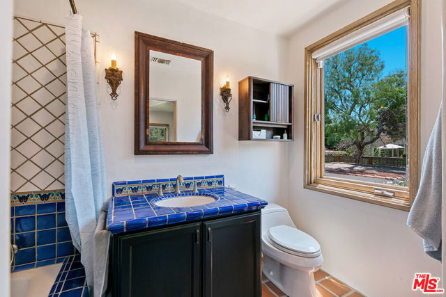 331 S Medio Drive, Los Angeles CA: https://media.crmls.org/mediaz/590369b9-c1a3-4372-8527-f89820e4a1b9.jpg