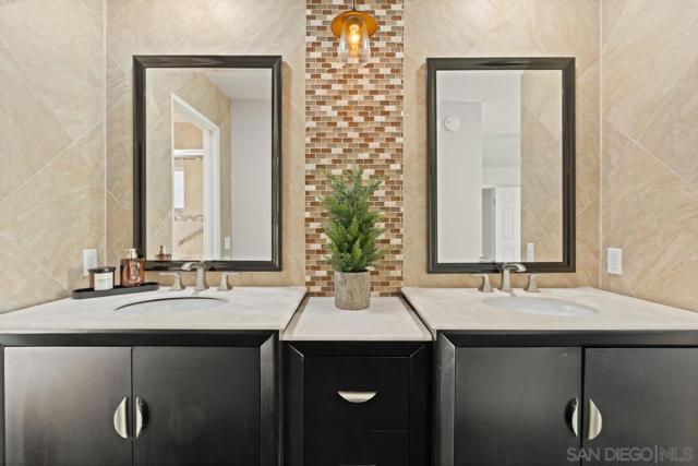 MLS #250043303SD image #22