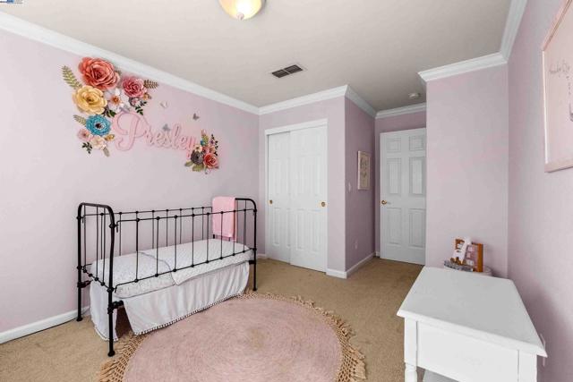 6235 Robertson Ave, Newark CA: https://media.crmls.org/mediaz/5905166b-756a-4aae-903e-c9a0f366081b.jpg