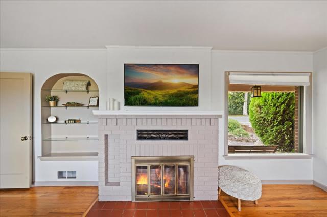 1901 Chestnut Street, Redding CA: https://media.crmls.org/mediaz/5905e5ca-2c29-470b-9ce6-6b31aca3ed2d.jpg