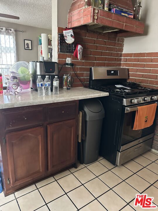 2660 Newell Street, Los Angeles, California 90039, ,Multi-Family,For Sale,Newell,25602195