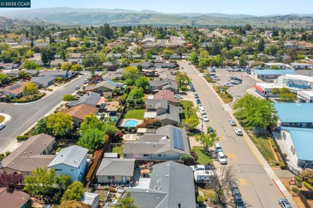 1630 Frankfurt Way, Livermore CA: https://media.crmls.org/mediaz/5906899d-45ad-42be-aaef-01b21718775d.jpg