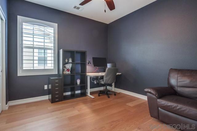 15655 Paseo Montenero, San Diego CA: https://media.crmls.org/mediaz/5906f2a2-d743-4e13-baf9-f82f65cbbd50.jpg