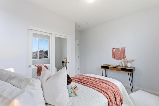 247 Peppermint Tree Terrace, Sunnyvale CA: https://media.crmls.org/mediaz/59078386-6944-4e11-b913-6d35e0d25cc3.jpg