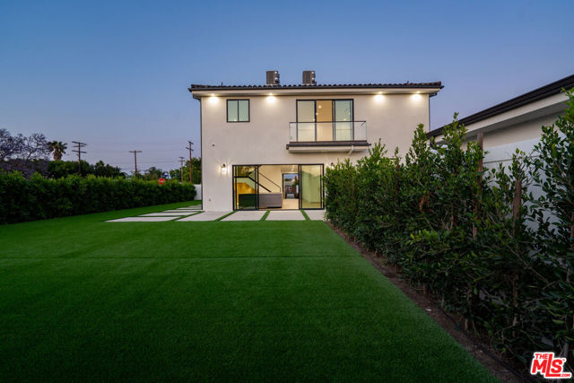 8065 Lloyd Avenue, North Hollywood CA: https://media.crmls.org/mediaz/5907ba13-ee1a-4461-ba52-8cfd39a183fd.jpg