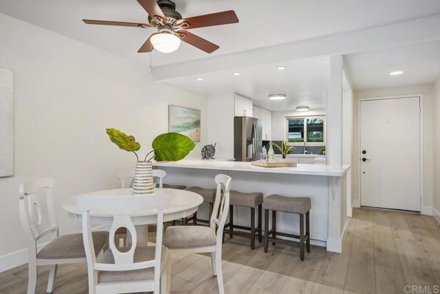 640 W Solana Circle, Solana Beach CA: https://media.crmls.org/mediaz/59080122-b2c4-4a20-a586-ebc45c3fec1a.jpg