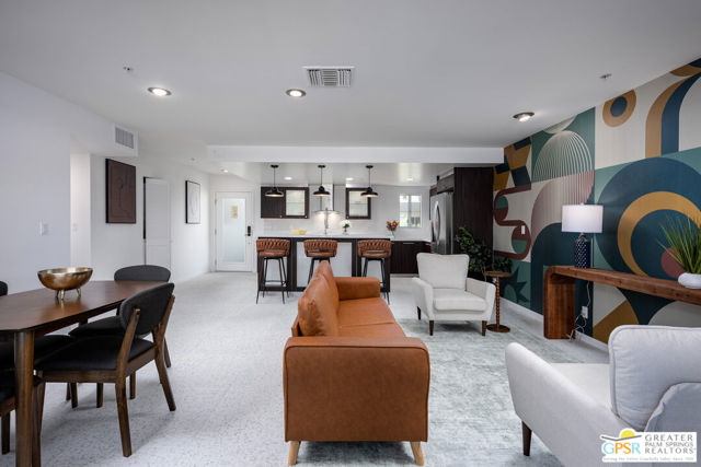 588 E San Lorenzo Road #204, Palm Springs, CA 92264