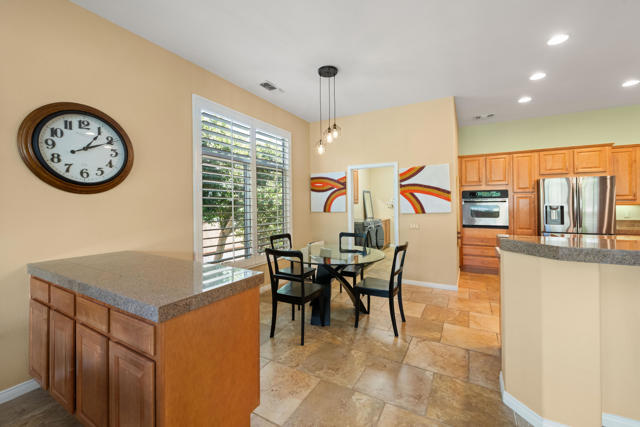 78680 Alliance Way, Palm Desert CA: https://media.crmls.org/mediaz/5908c211-5631-4cc3-b68a-727582c0db6d.jpg