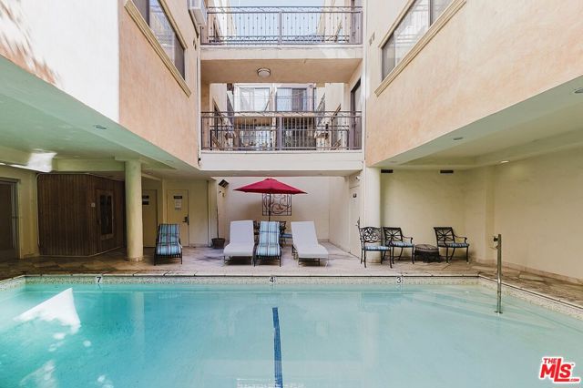 Drew Fenton | 1154 S Barrington Avenue Los Angeles CA | MLS: 7477446