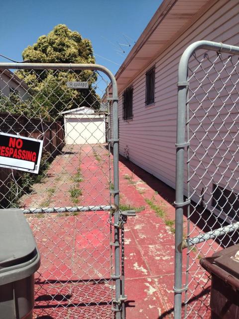 1769 87th Avenue, Oakland CA: https://media.crmls.org/mediaz/5909208b-a7d0-4e77-9f23-9369b7688f5b.jpg