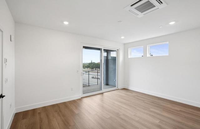 Image 42 of 46 For 671 Lindendale Court 168-18 Pla