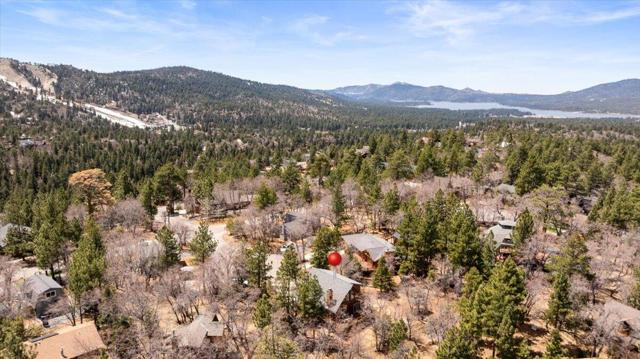 1614 S Colusa Drive, Big Bear CA: https://media.crmls.org/mediaz/590aecd6-583e-4538-9d0a-4ebf48f63870.jpg