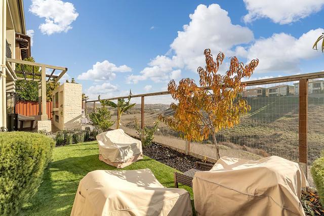 600 Thyme Way, San Ramon CA: https://media.crmls.org/mediaz/590b22b5-d7a1-4f7e-85a0-2bcc39f7caba.jpg