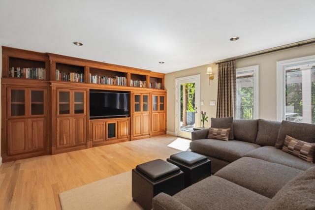 55 Vista Verde Way, Portola Valley CA: https://media.crmls.org/mediaz/590b986f-b820-4fc5-a979-7fbc9bb2ca93.jpg