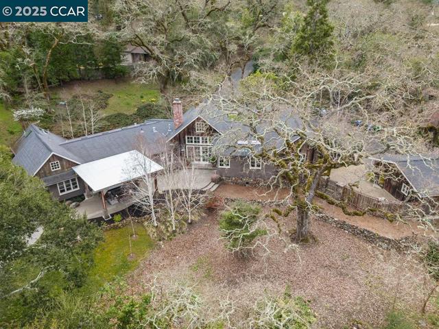 15 Cascade Ln, Orinda CA: https://media.crmls.org/mediaz/590c82fd-8f73-4d7e-b1a3-ba7fc56a48fa.jpg