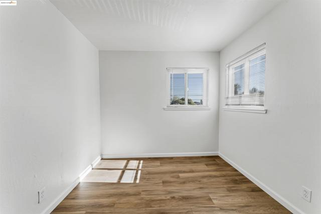 1259 Carrison St, Berkeley CA: https://media.crmls.org/mediaz/590c9e1f-d841-41b9-be7c-a9c0883de068.jpg