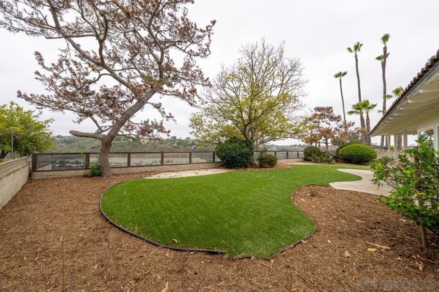 5435 Del Cerro Blvd, San Diego CA: https://media.crmls.org/mediaz/590ca1a8-25d4-4aff-bc0e-822bb442ef56.jpg