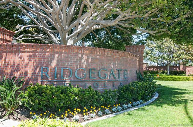 6013 Oakgate Row, La Jolla CA: https://media.crmls.org/mediaz/590cab9c-d25a-4196-85c7-c393b6870616.jpg