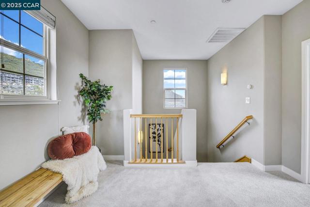 6130 Old Quarry Loop, Oakland CA: https://media.crmls.org/mediaz/590d280d-1a1f-4071-881c-4304d096d383.jpg